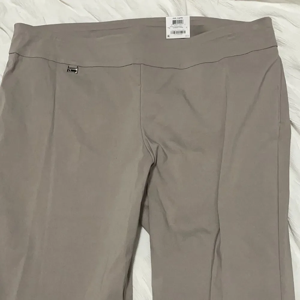 NWT- Alfani - 22W - Picture 3 of 7